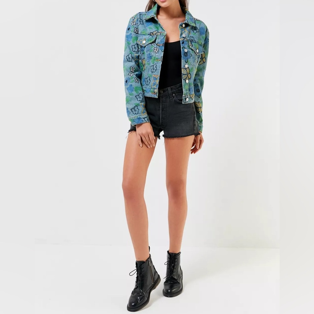 UO Floral Embroidered Trucker Jacket - Picture 4 of 5